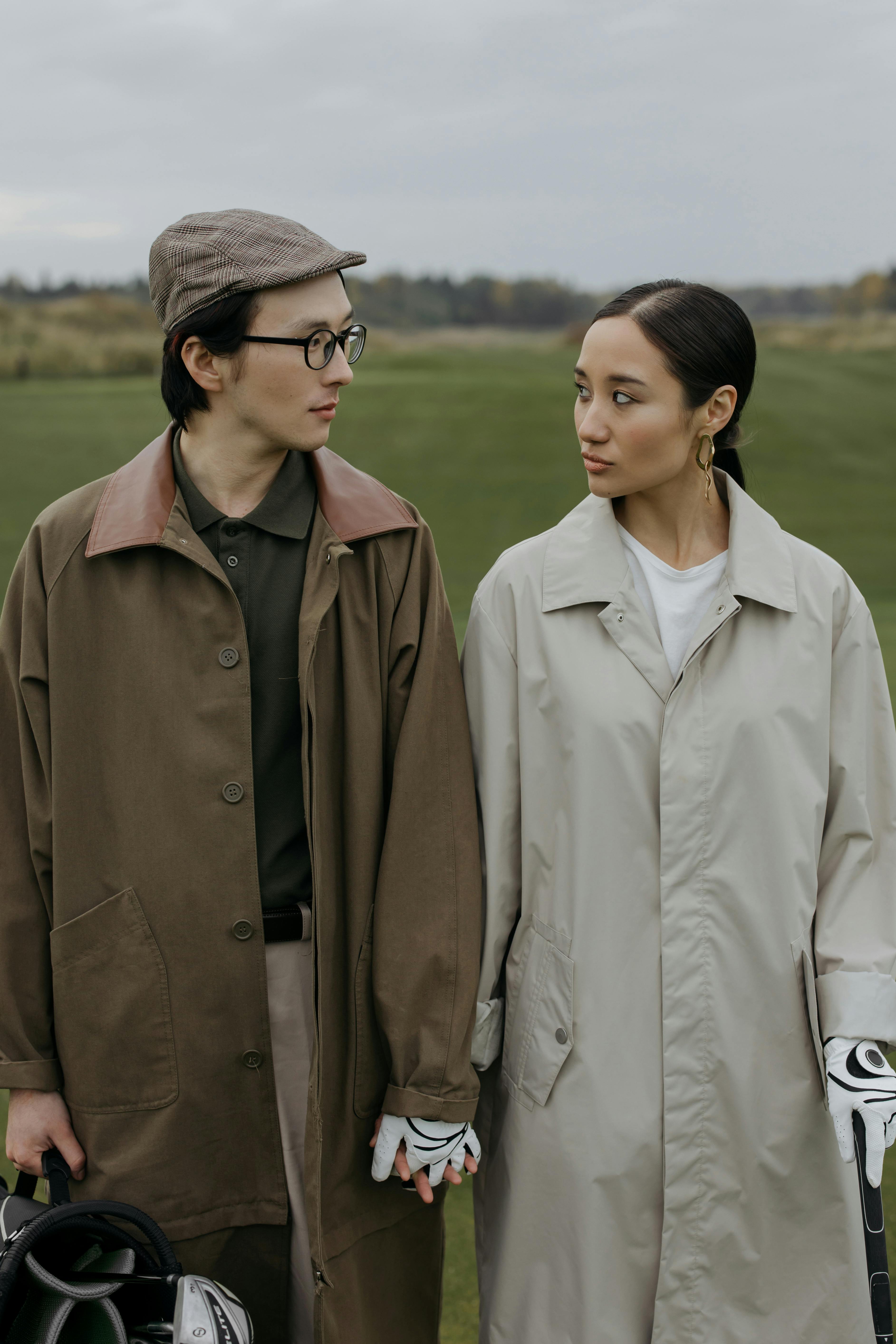 Anti-static coats for safe work environments – durable, protective coats designed to prevent static discharge, ensure workplace safety, and provide long-lasting comfort for men and women in industrial and technical settings.