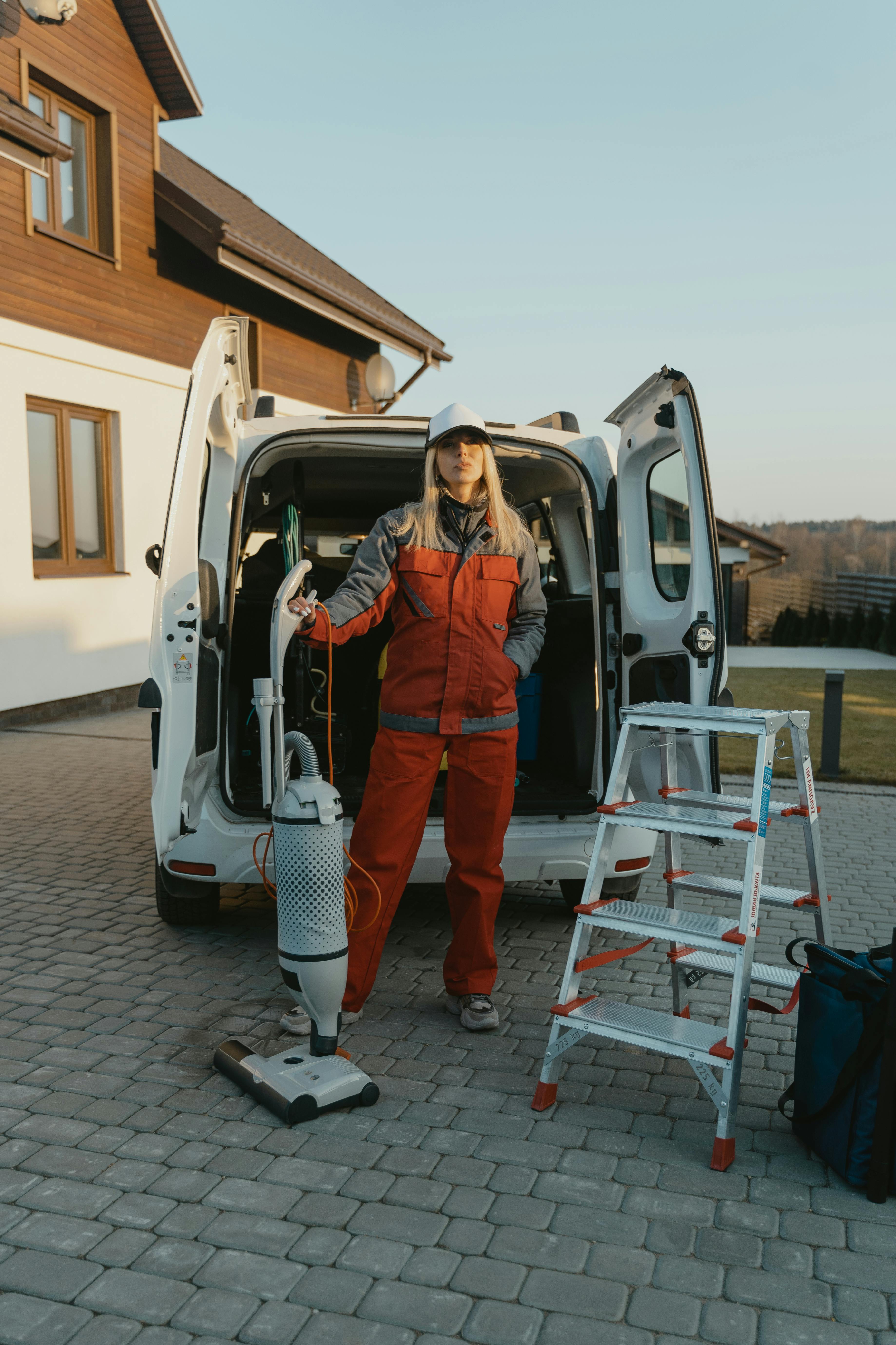 Custom coveralls with logo and name – durable, personalized workwear for industrial jobs, teams, and uniforms. High-quality embroidered coveralls designed for safety, comfort, and professionalism in tough work environments.