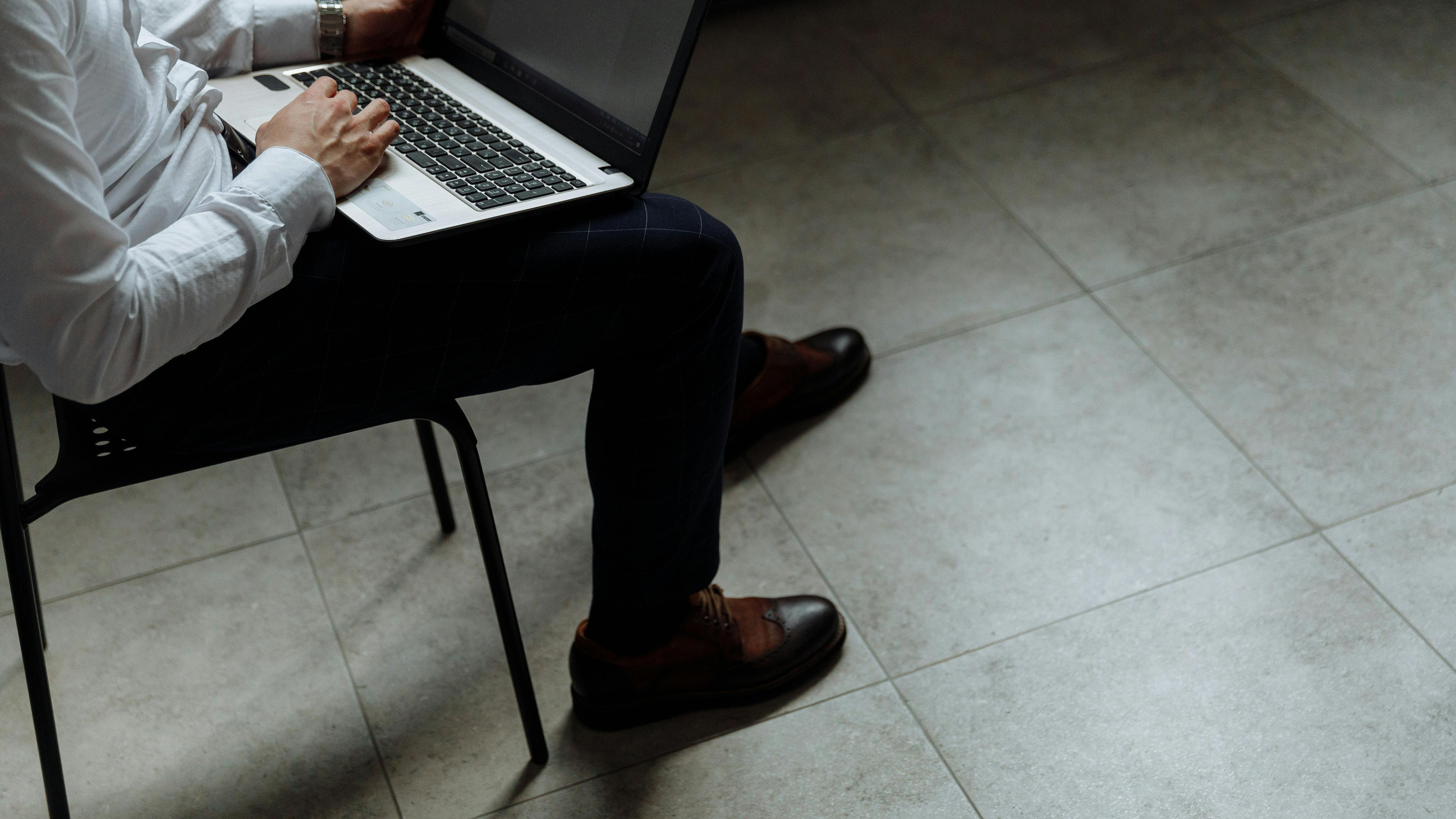 Durable work pants for men and women – comfortable, professional black and custom work pants ideal for any job, industry, or workplace. High-quality, long-lasting workwear for teams, staff, and professionals.